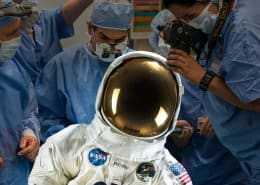 conserver et scanner en 3D la combinaison spatiale du premier homme sur la lune, neil armstrong